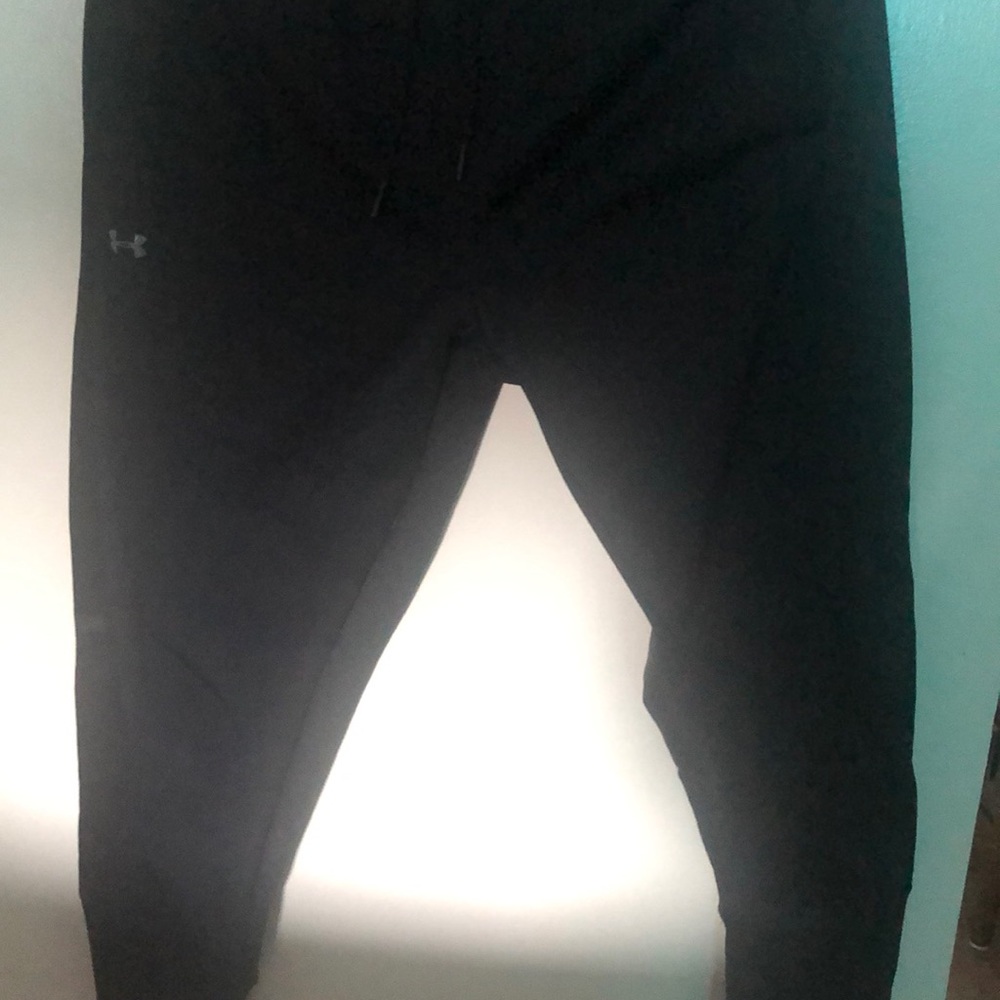 Black sweatpants